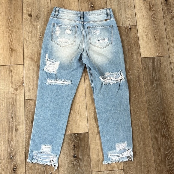 KanCan Boyfriend Relaxed Fit Distressed Ankle Jeans Light Wash - Picture 9 of 13